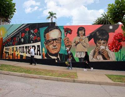 Allende mural