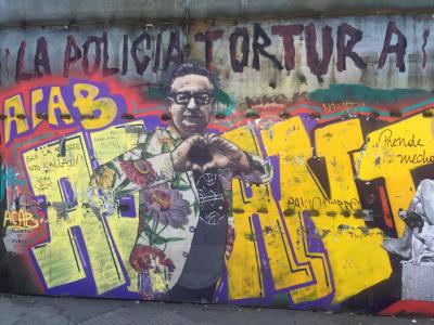 Salvador allende presidente mural graffiti santiago chile arte callejero